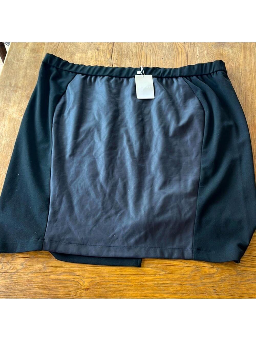 Anthology Black Skirt NEW size 22